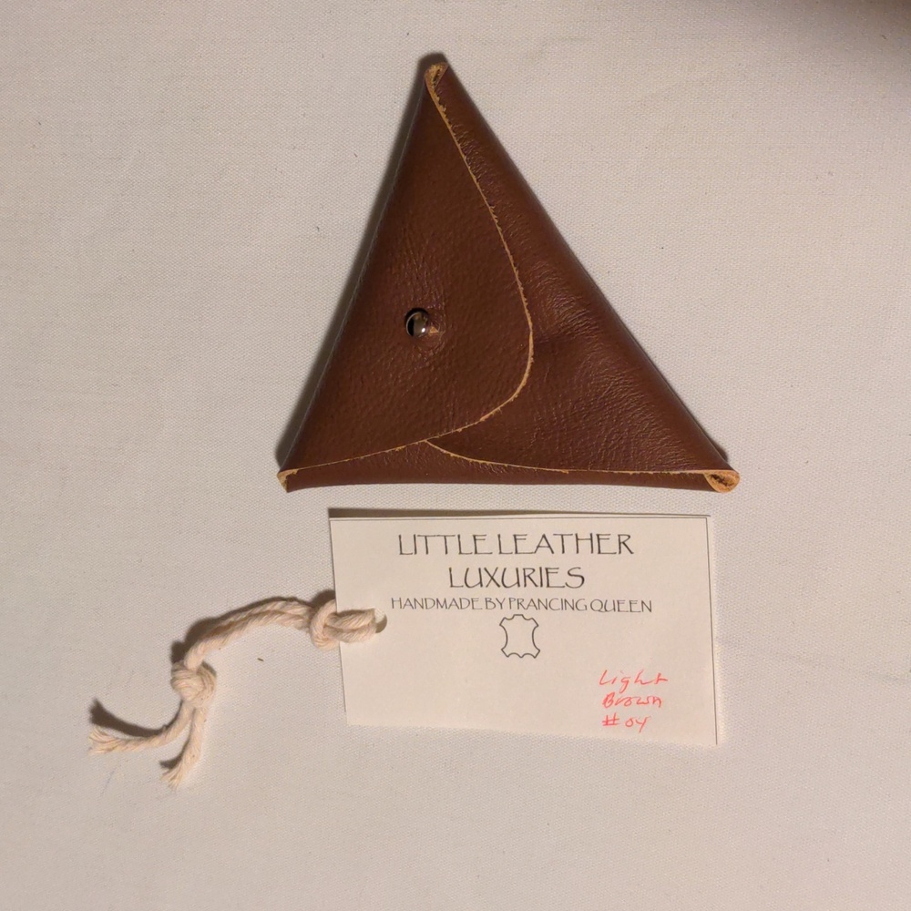 #04 Handmade Genuine Leather Triangle Coin Pouch Light Brown #04